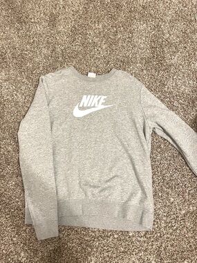 Nike Crewneck Size M